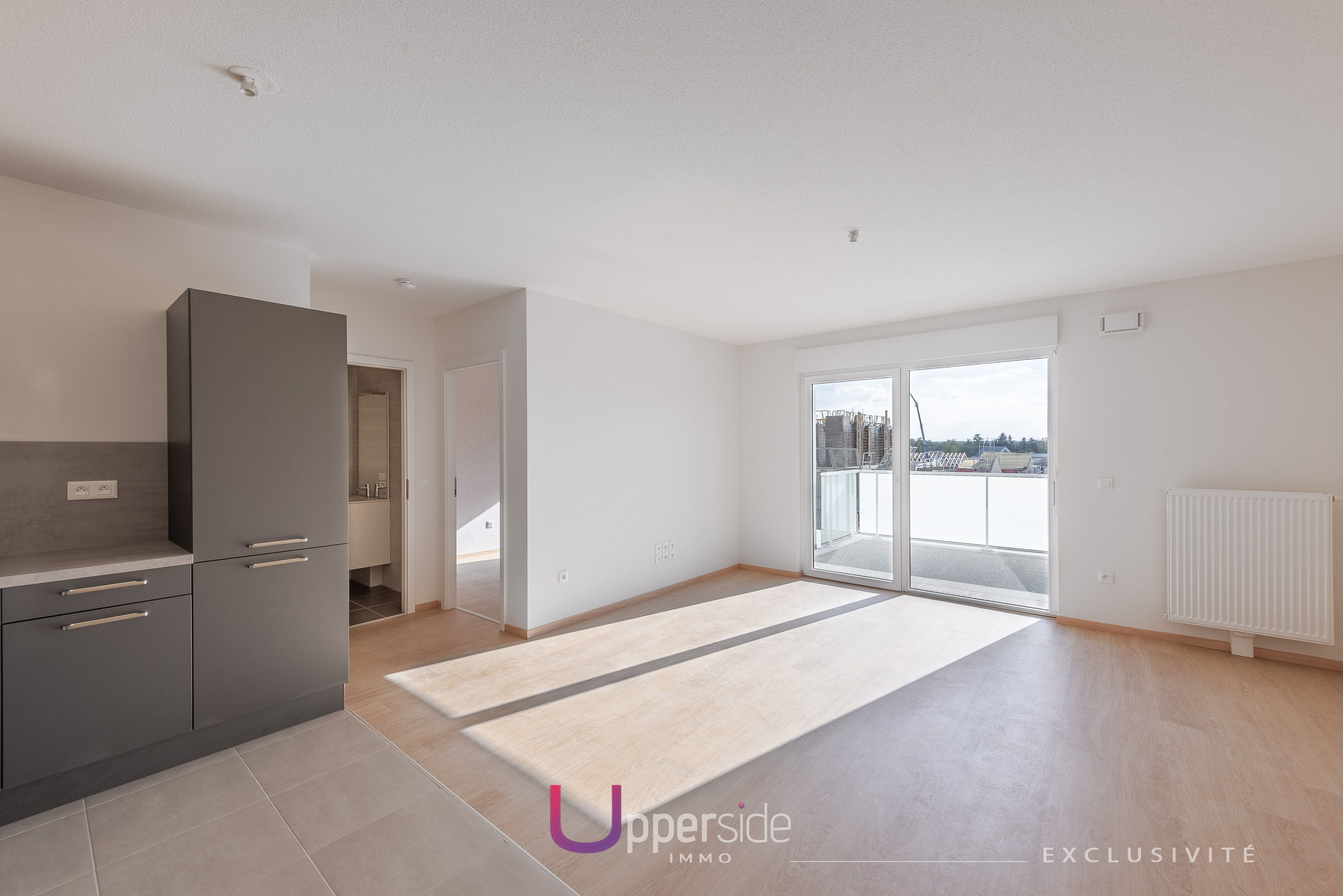 VIVA – Appartement 2 pièces récent orienté sud avec balcon et parking Image